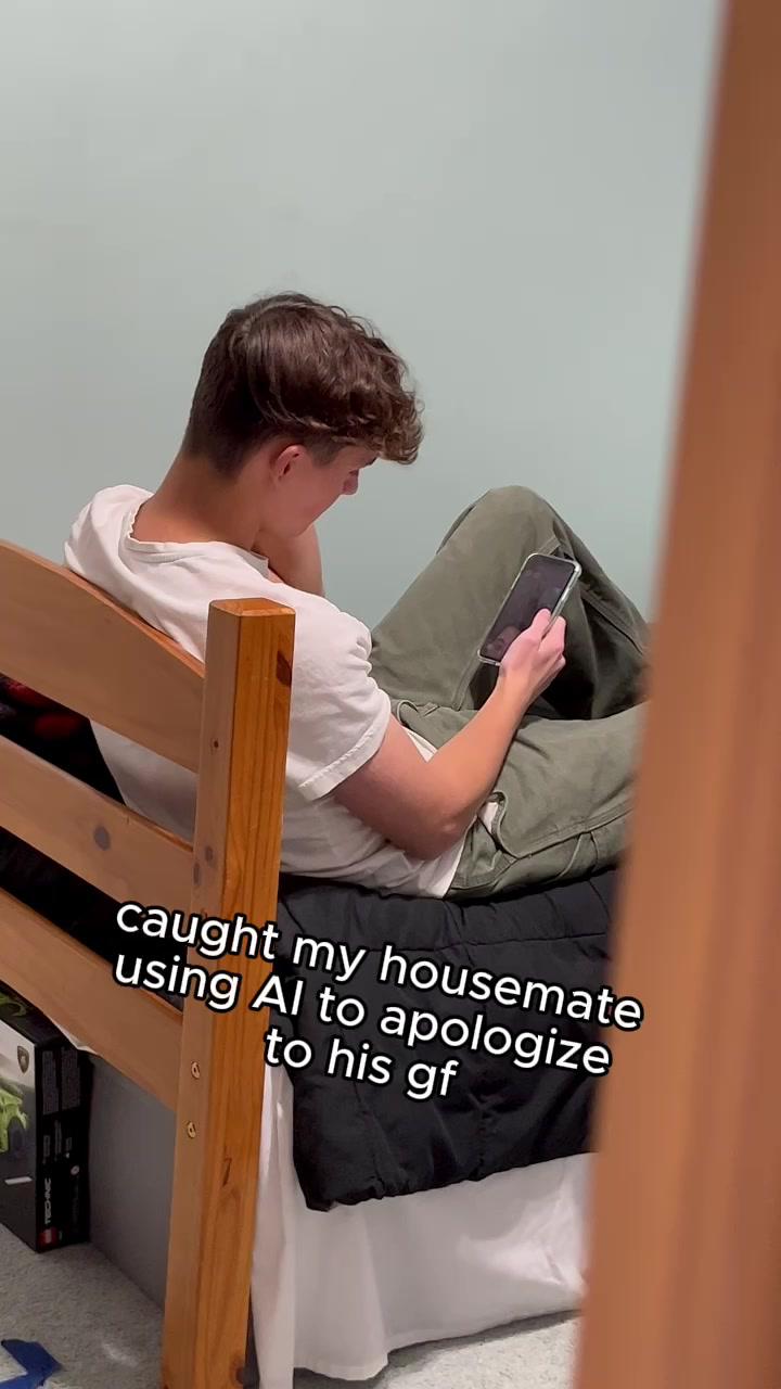 Can’t believe he’s using AI to save his relationship👀 #askai #relationship #couplestiktok #airelationships