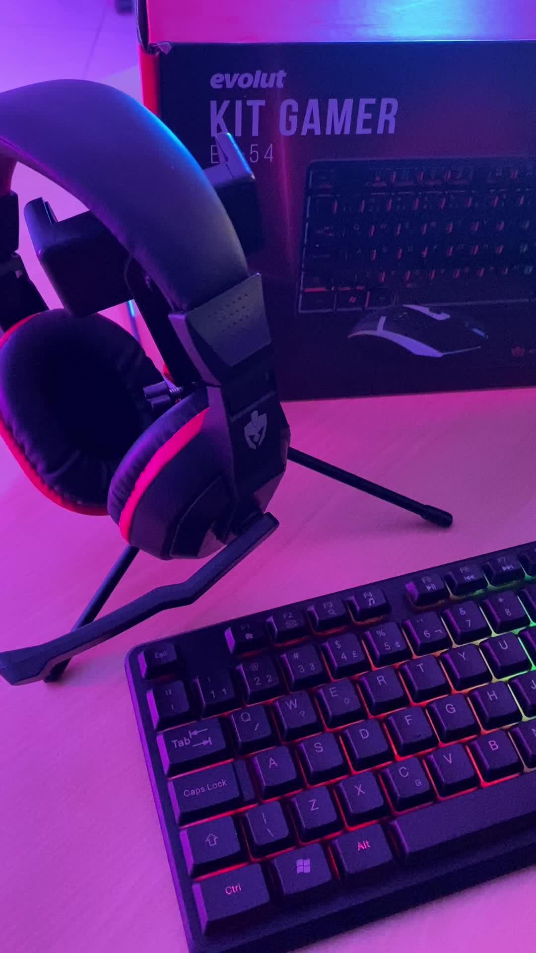 Kit Gamer Evolut Eg-54 (teclado, Mouse, Mousepad E Headset) Cor do mouse Preto Cor do teclado Preto