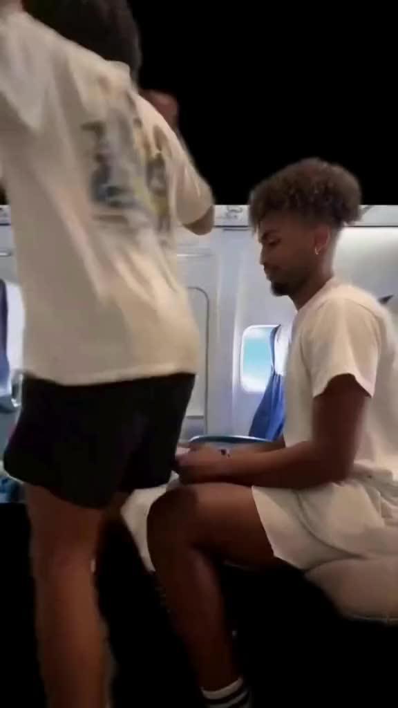 Discover exclusive content with your favorite artists in Audiomack.