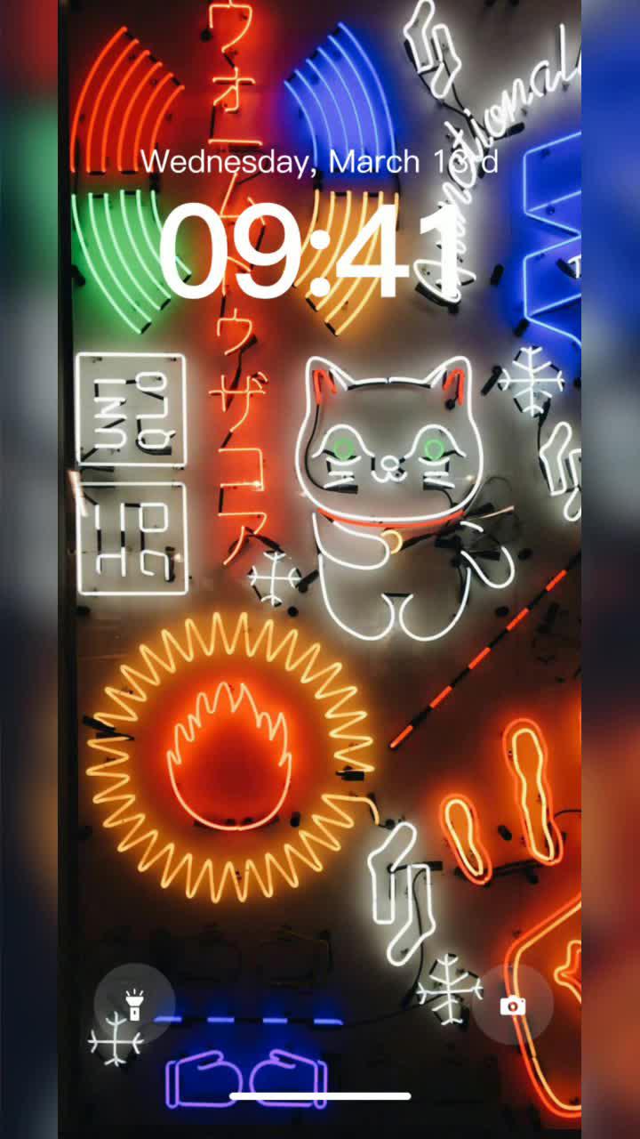 Various Wallpapers & Themes, such a good app.