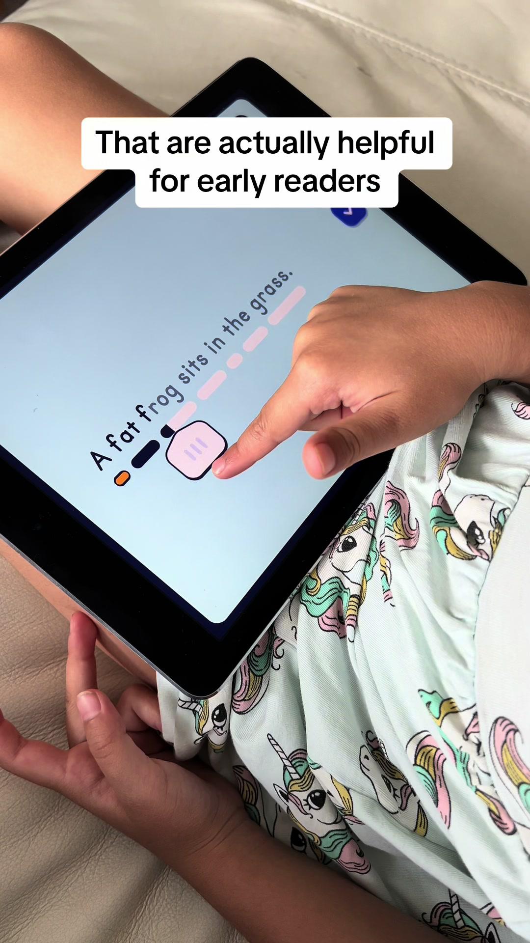 👍SAVE for later, parents! As a teacher, I am often frustrated by books that appear to be for new readers but aren’t actually decodable texts. Letter sounds and phonics are the building blocks of reading. Reading.com is an app specifically designed for parents and children to use together. With simple guided instruction and a library of decodable texts, your child can master each lesson and foster a lifelong love of reading. #momhacks #learningtoread #earlyliteracy  #homeschooltips #teacher