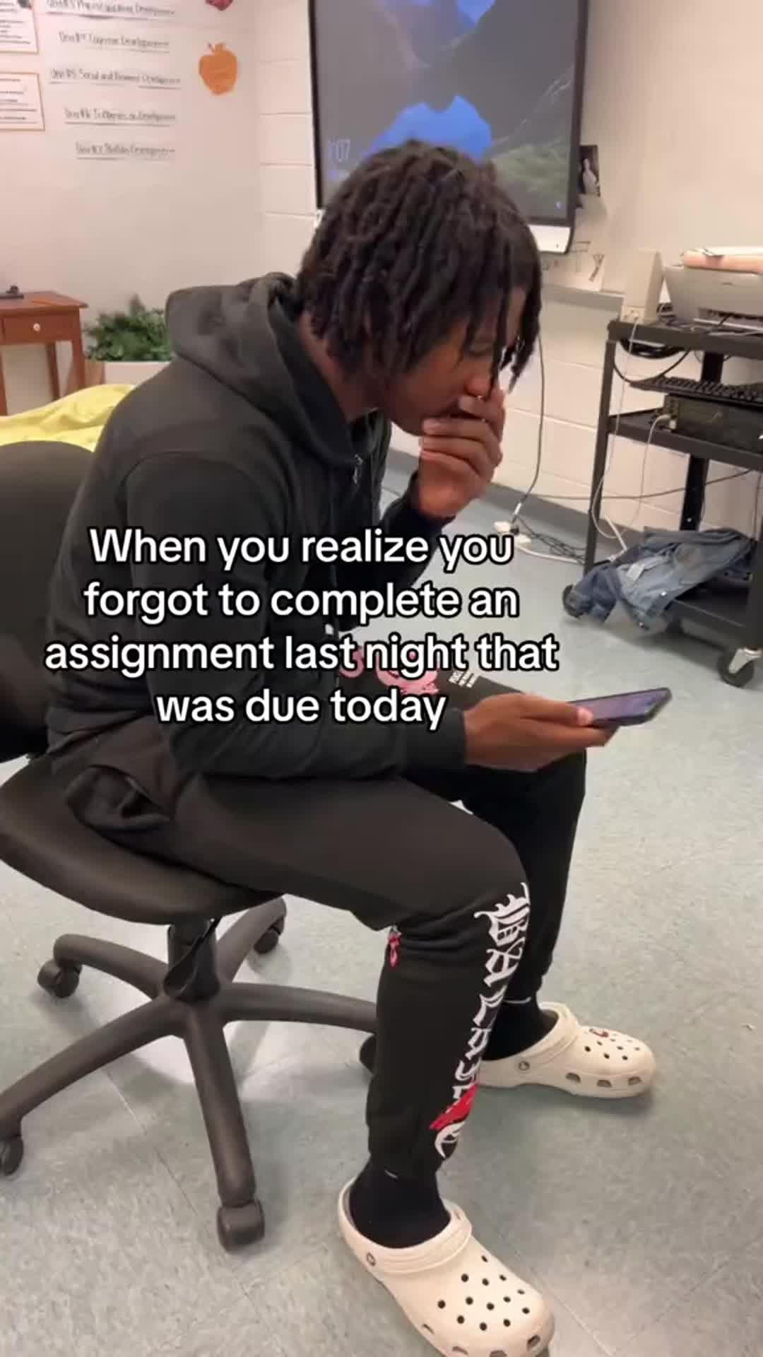 One paper one minute 🔥#college #summerschool #final #lastminutexmas