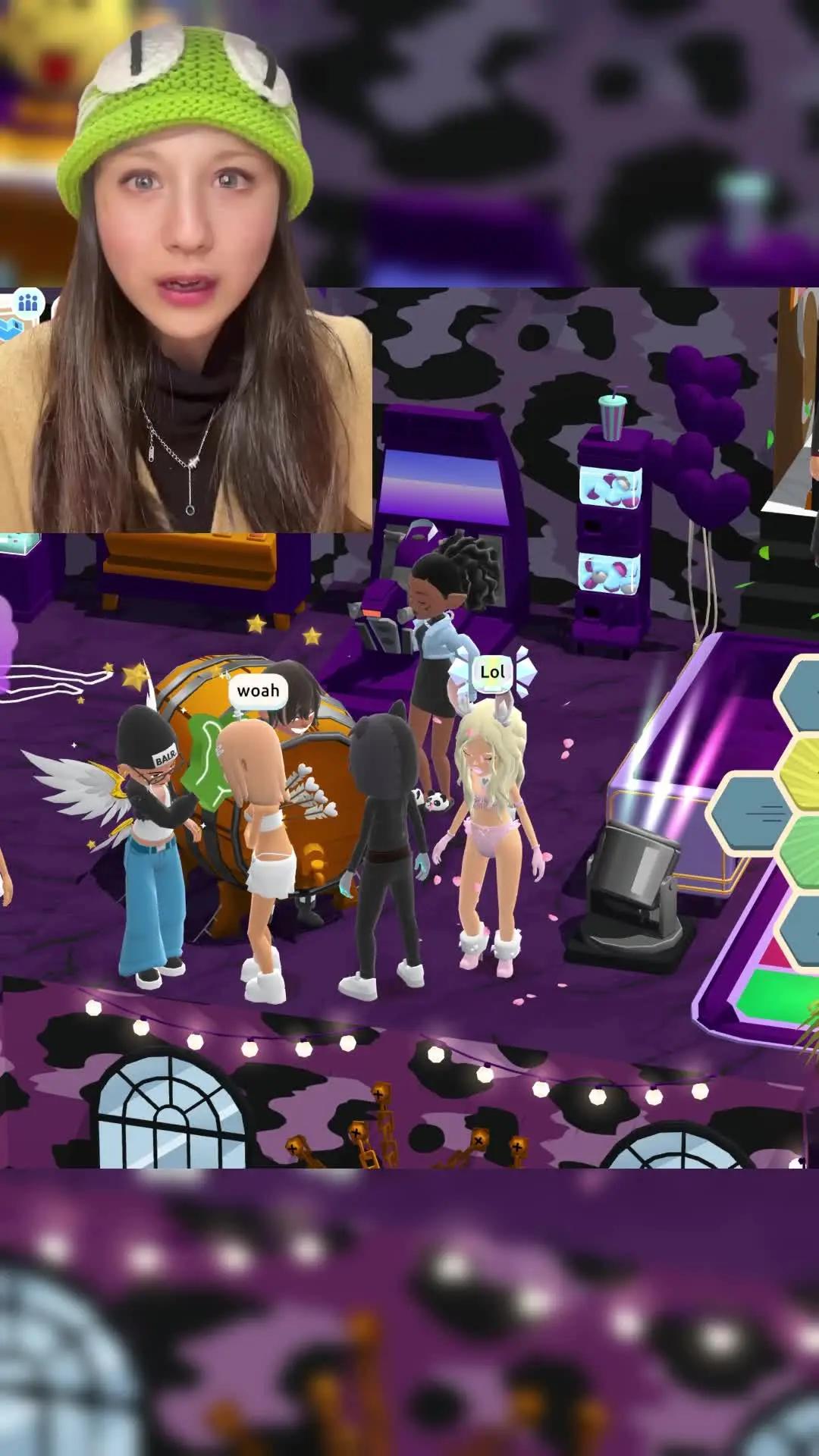 Create your dream 3D avatar, have fun with friends, chat live, and have social adventure!