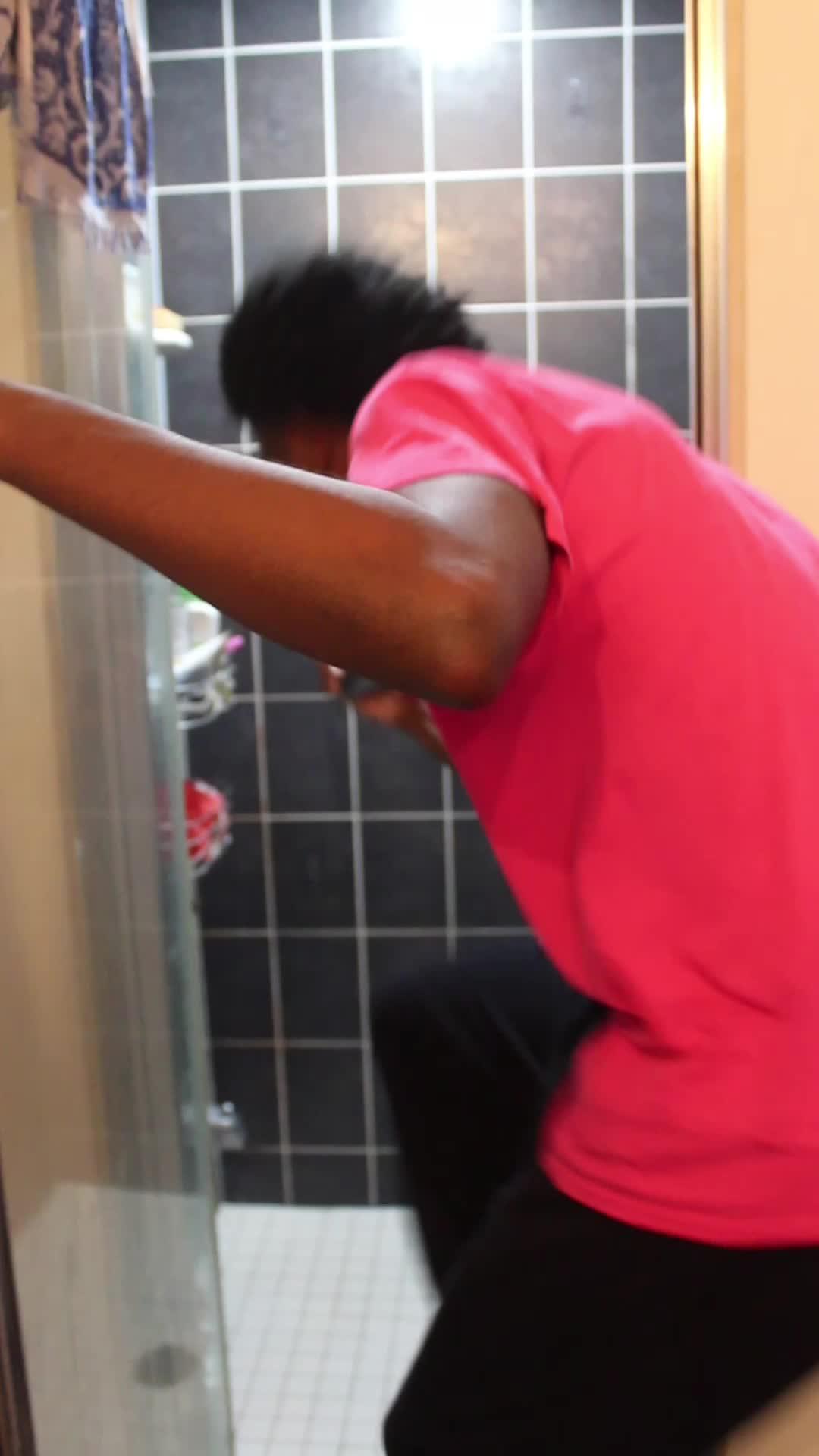 Free up iphone storage in seconds with Cleanup