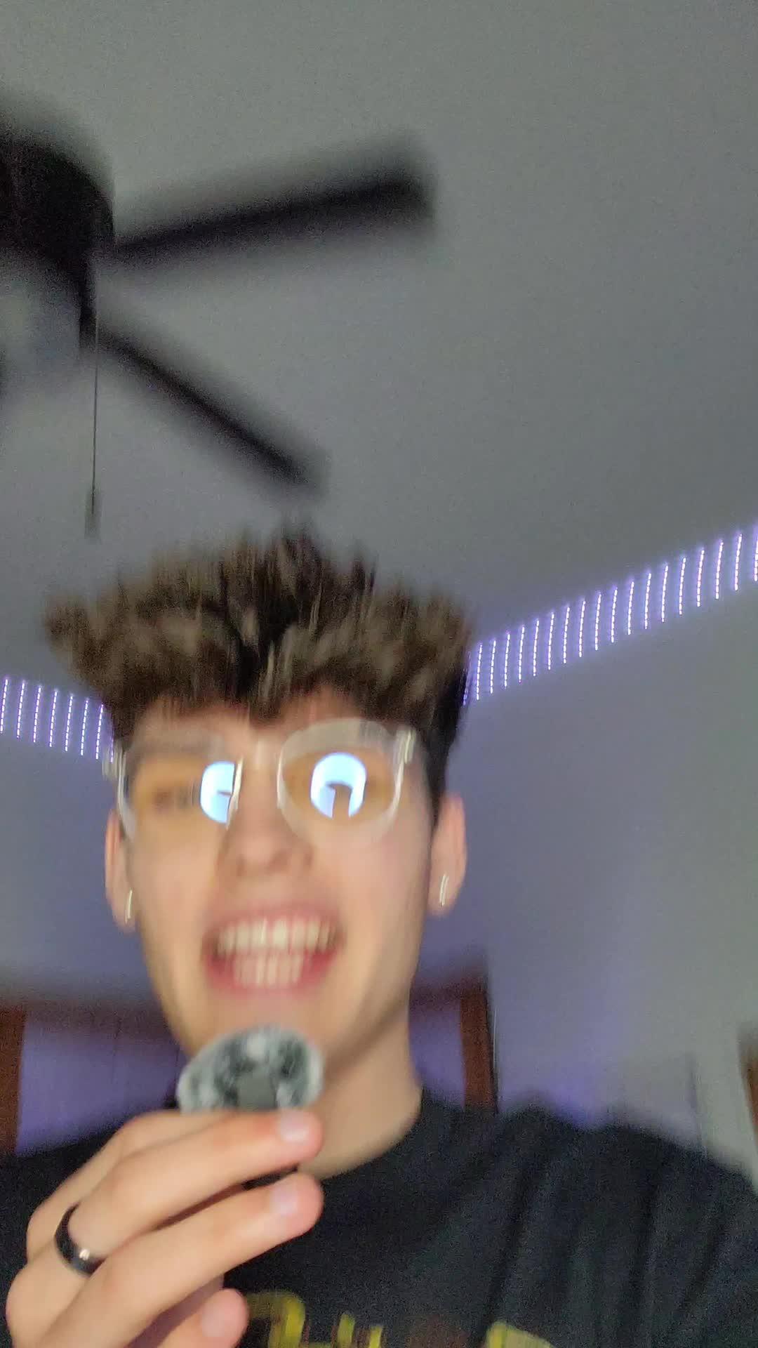 Discover games, redeem for real gift cards—Freecash rewards.