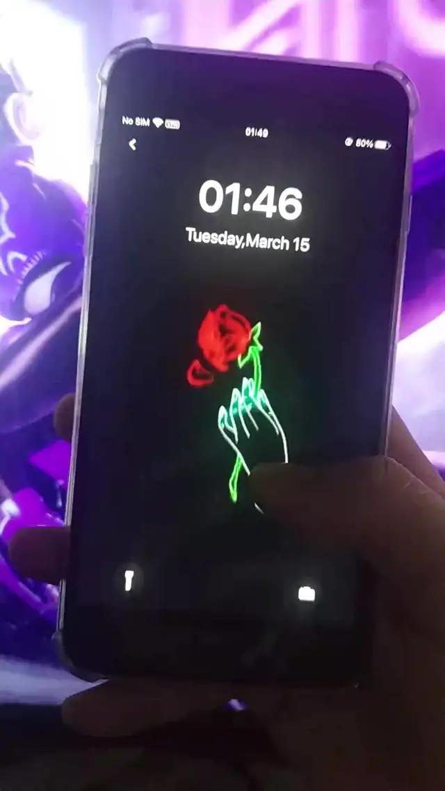 One Tap Changes Your Wallpaper!