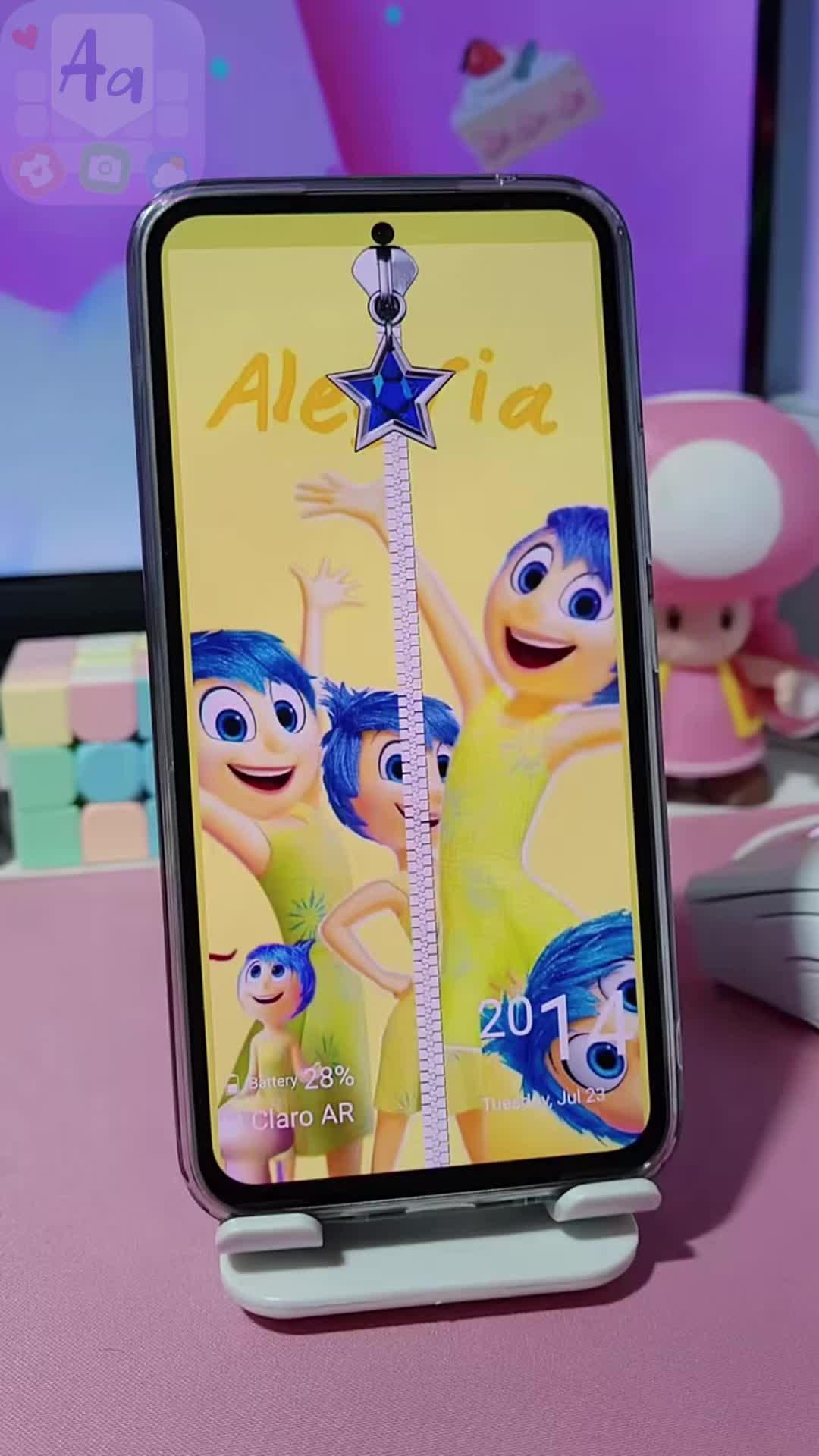 Set exclusive widgets & themes for your Phone