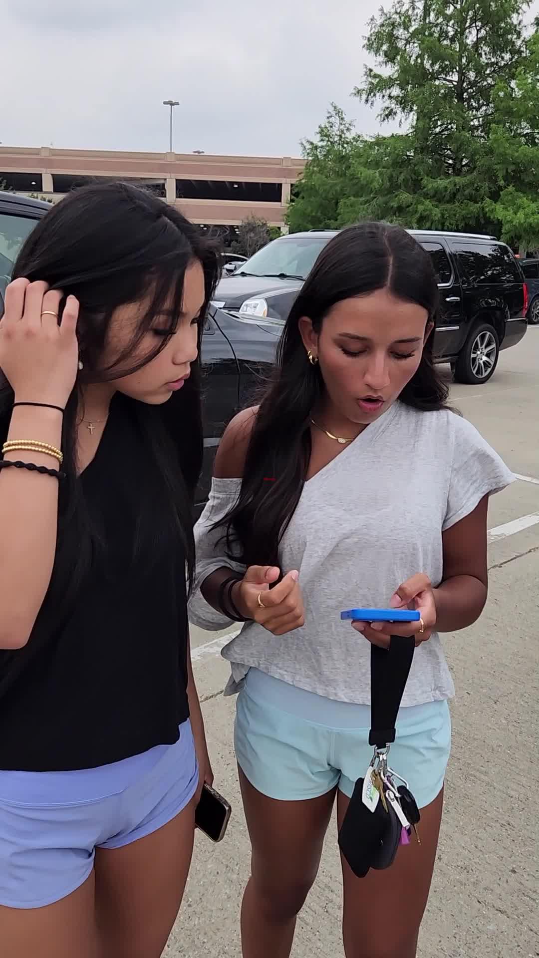 Free up iPhone storage in seconds with Cleanup!