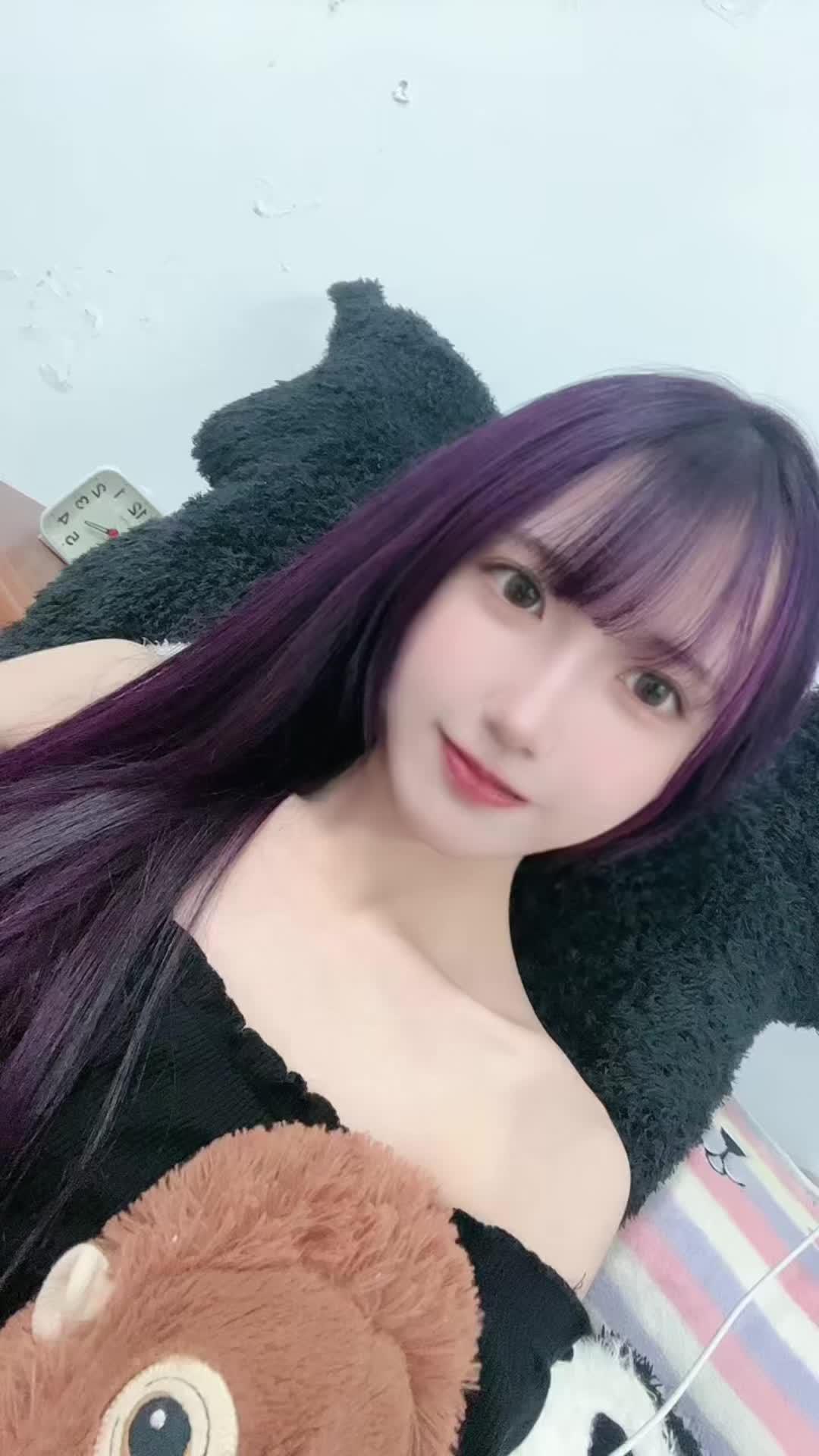 大家快來WePlay 跟我一起看電影😋     #weplay #weplay觀影房   𝑖𝑛𝑠: __𝑥𝑦.04