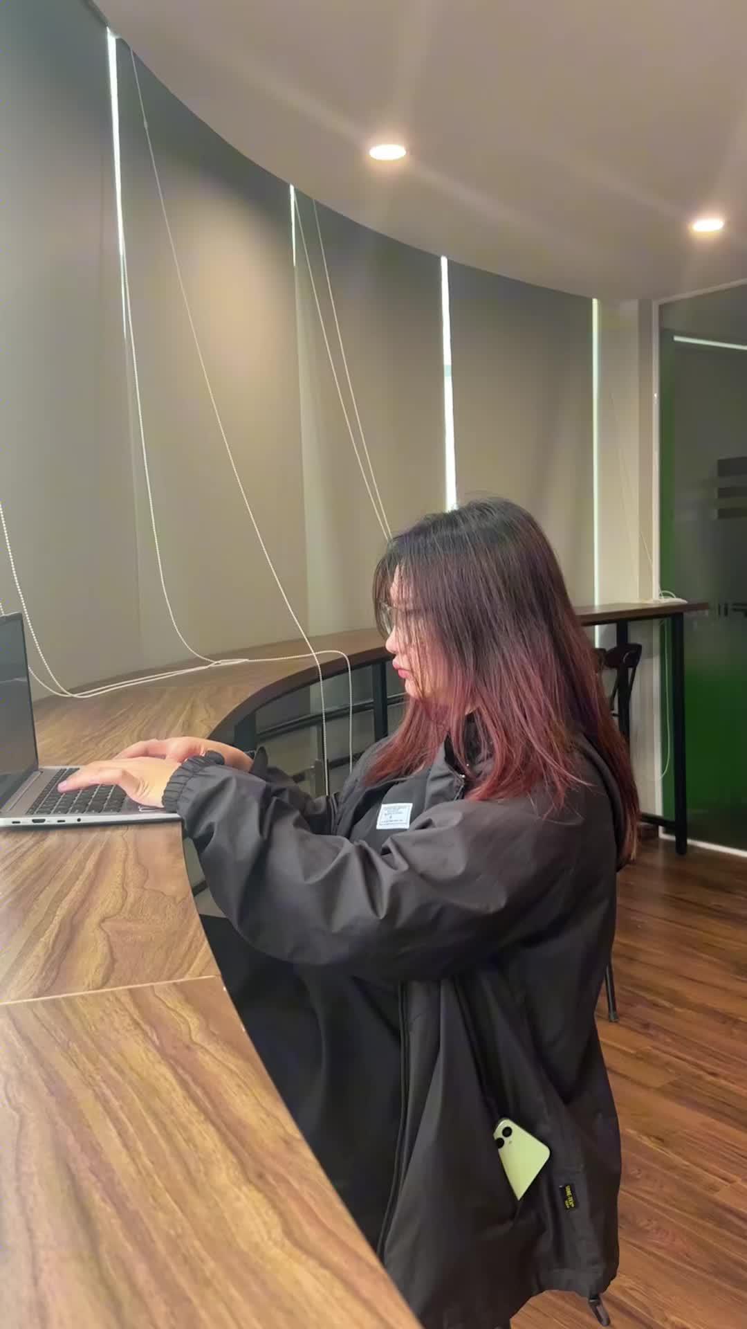 The app warns when someone touches your phone