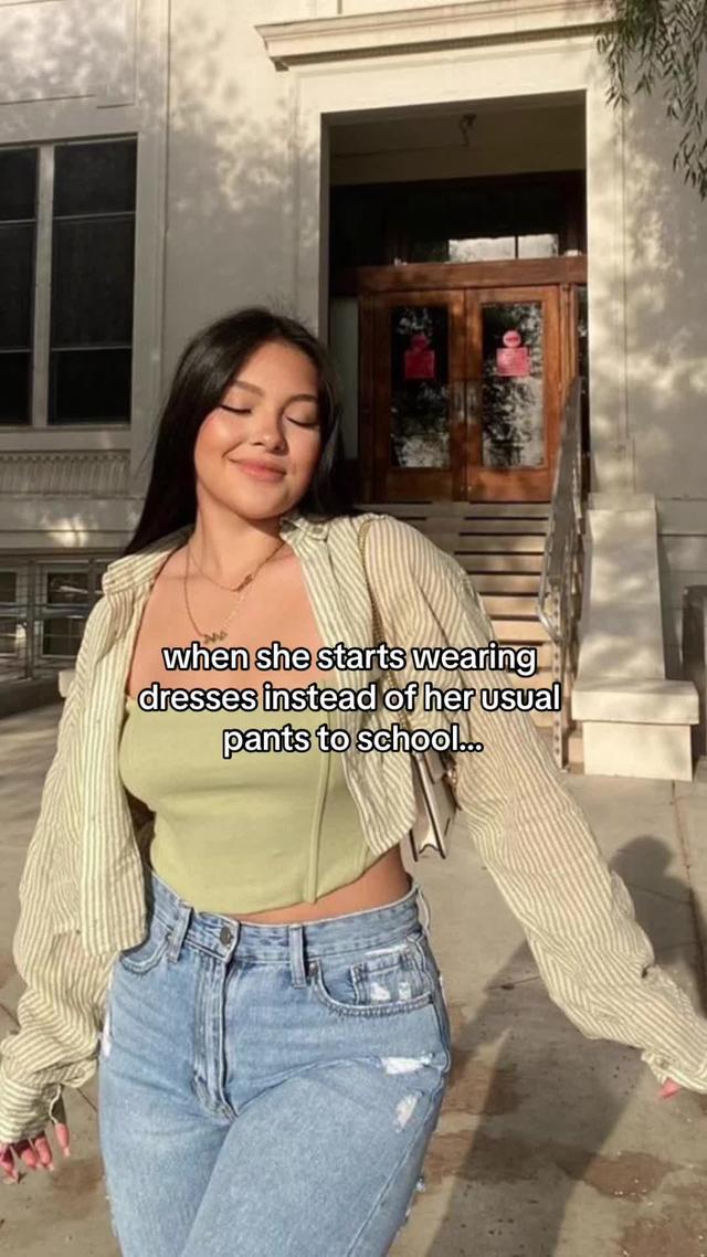 Where I read trending novels for free!!