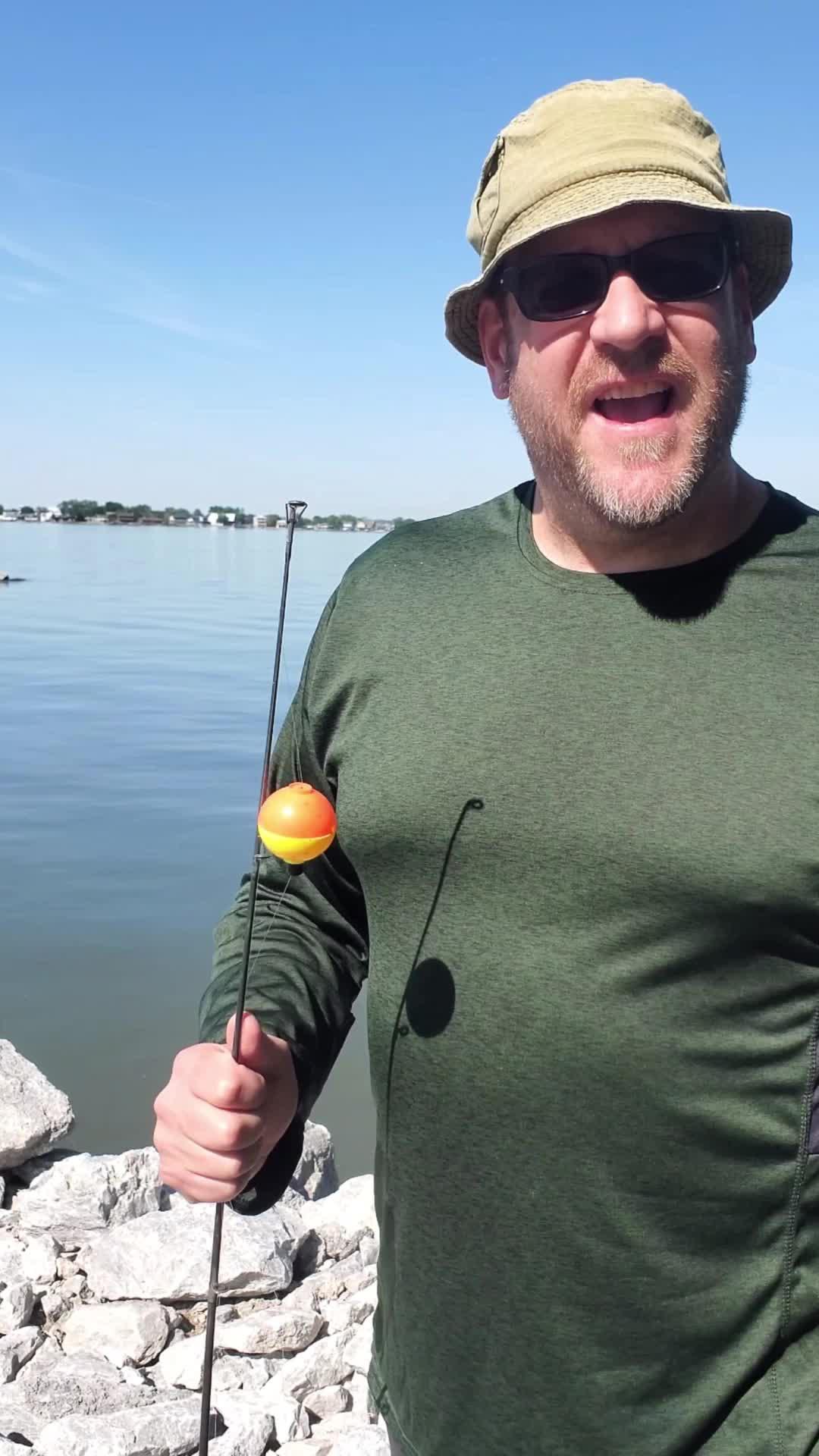 Find the best fishing spot with real-time mapping and expert tips