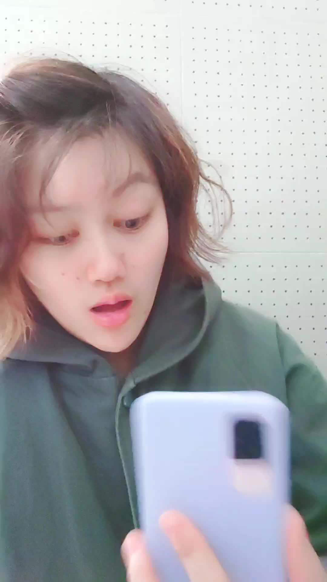 Set exclusive  keyboard& themes for your Phone!