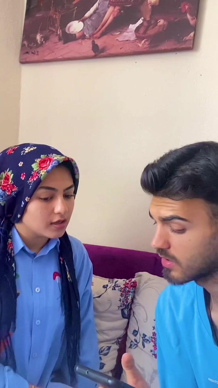 Sana nasıl arkadaş bulacağını öğretiyorum" adında yeni bir şarkı yazdım, gel dinle 🫡🌸🙈 #Top4U #TopTopgame