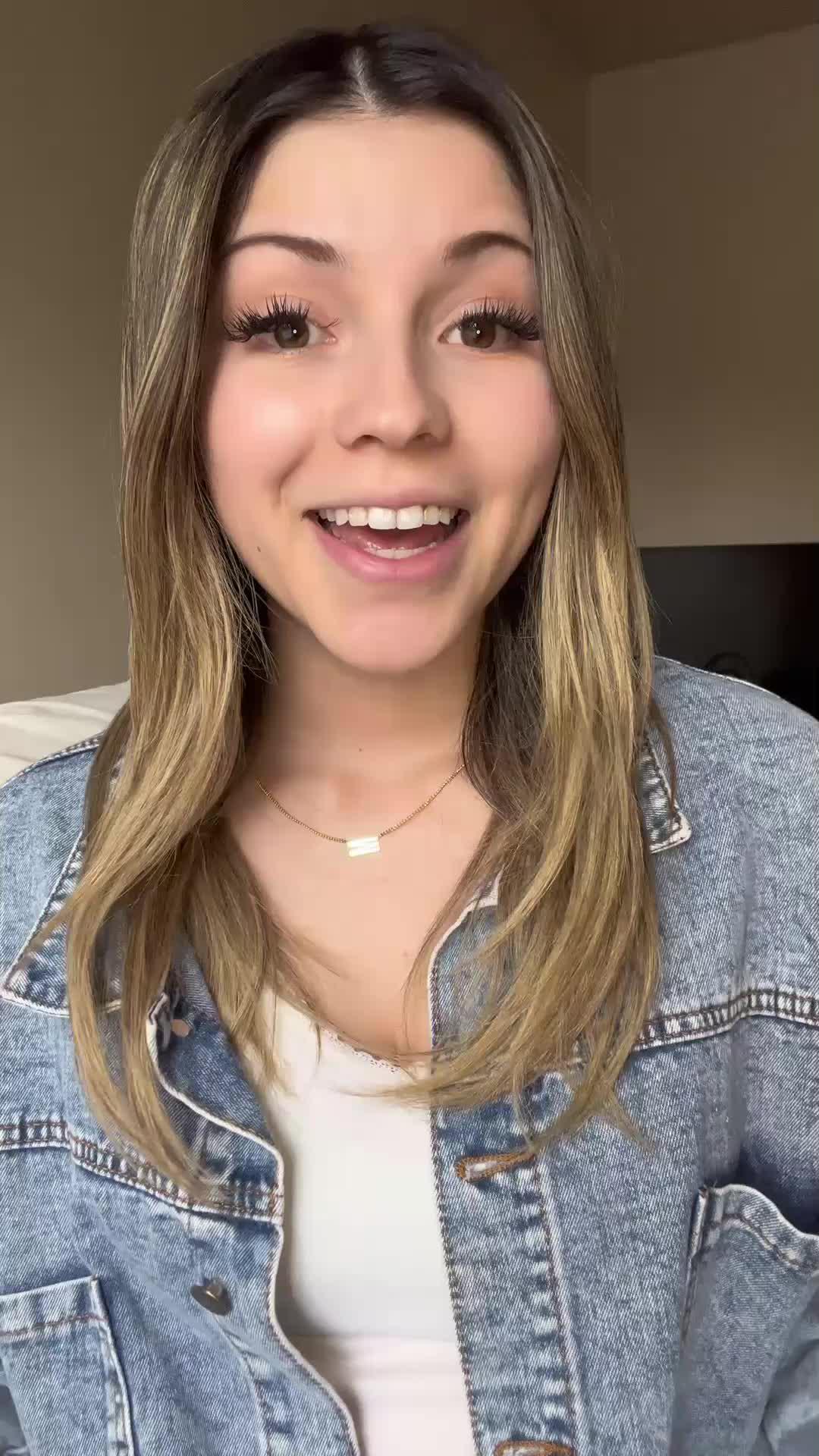 Say goodbye to a boring wallpaper...