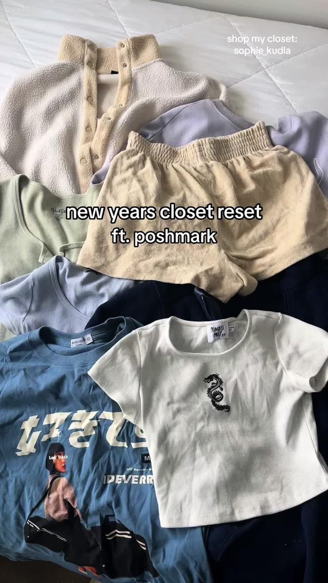 make sure to download @Poshmark for a chance to win!! (also shop my closet: sophie_kudla) link is also in my b!o 💋💋 #poshaffiliate #wardrobereset #newyear #wardrobereset #poshmark NO PURCHASE NECESSARY. Open to residents of the 50 United States and Washington D.C. who are at least 18 years old. Begins 12:00 AM PT January 8, 2024 and ends 11:59 PM PT February 11, 2024. To enter, list a new item on Poshmark’s App or the Site. Applies to all newly listed items (except copied or duplicated listings). Eligible listings must be either marked for sale, drops soon, or reposh. 1 grand prize winner will receive $10,000 in cash each week during the promotion period. Winners will be fulfilled and announced on our blog after the giveaway is over and all winners are fulfilled. For full Official Rules, visit our blog. For our full Privacy Policy, visit https://poshmark.com/privacy. VOID WHERE PROHIBITED. Sponsor: Poshmark, Inc. Chances of winning a prize depend on the number of eligible entries received.