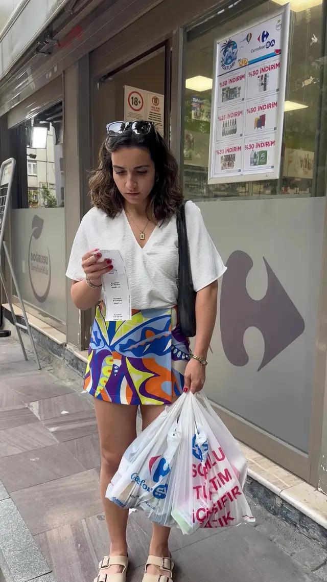 Hayat Pay'i indir, market fişini cekip Hayat Pay uygulamasına yukle ve kazan Bu kadar hızlı ve kolay