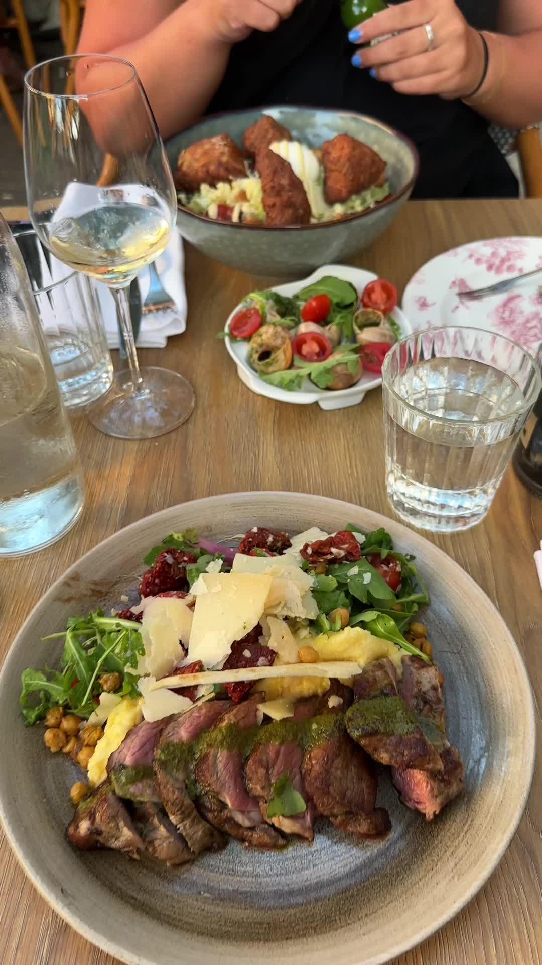 This is how i discover new restaurants before my friends