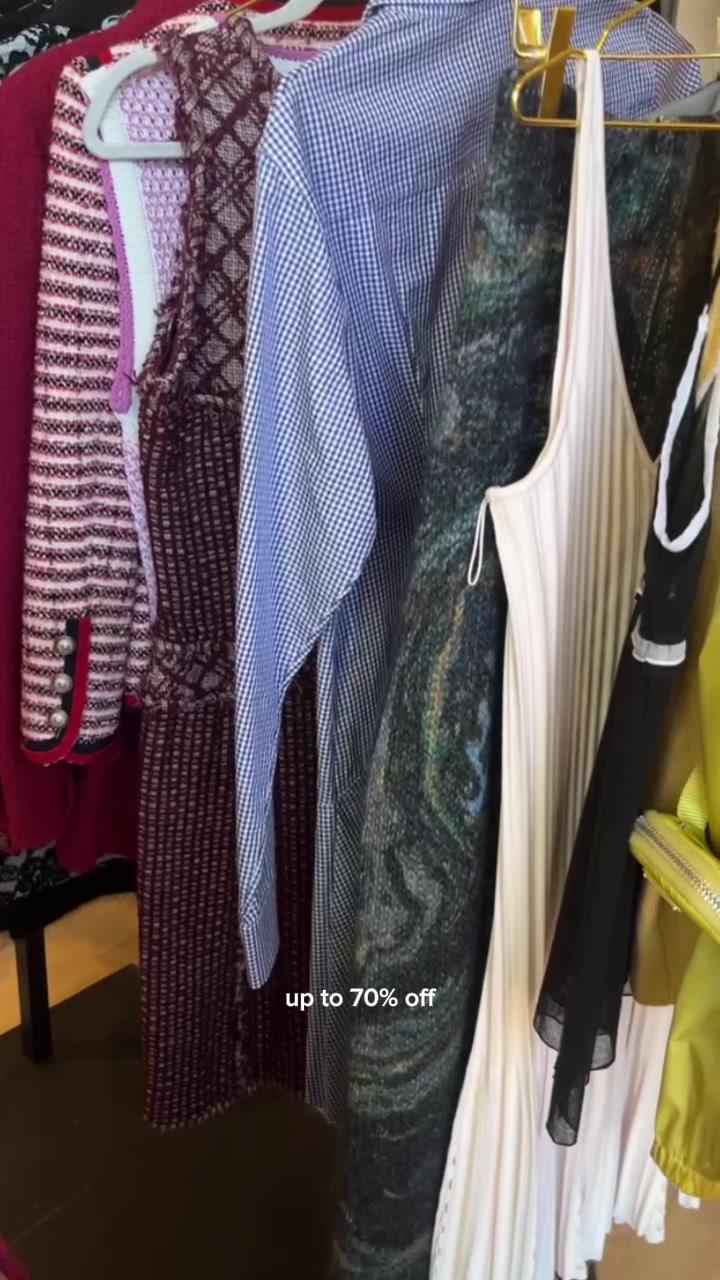 DESIGNER MOVING SALE 🚨 Live with in-app June 6th, tune in!!