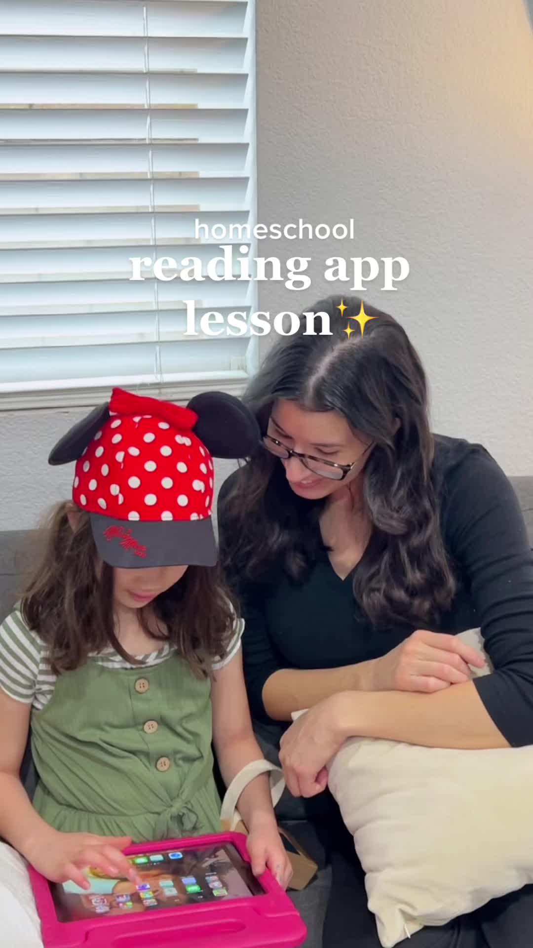 Quick effect reading lesson ✨ 🫶🏻 Check out the reading app l!nk in my bi0! Using that link, you can get the 3 months for the price of 1! ($6.99)🤯 #homeschooling #homeschooltips #homeschoolmom #readingtips #readingtipsforparents #firstgrade #kindergarten #preschool #homeschoollesson homeschool mom homeschool tips reading tips