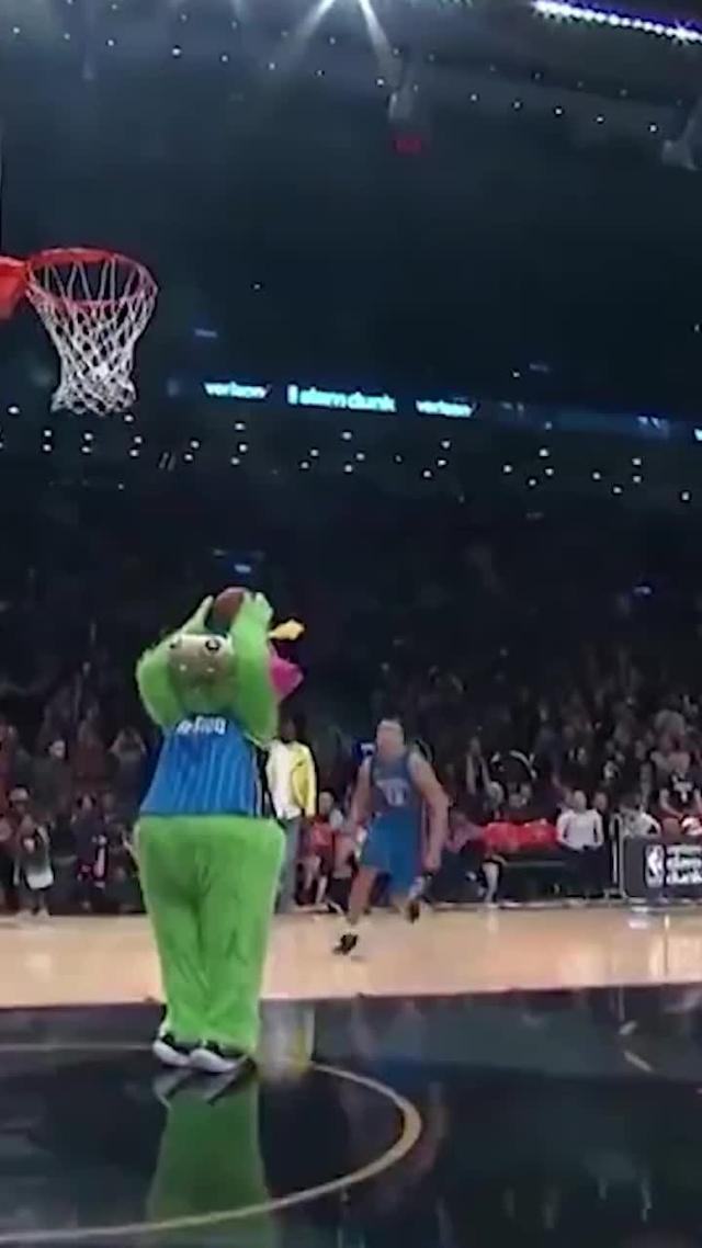 Do not miss this  streetstyle basketball game