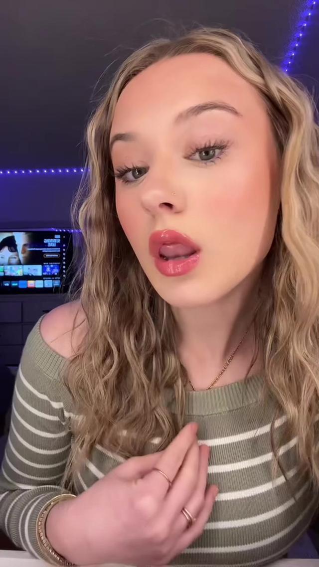 Look at my lips it’s actually pretty cool following the diary I found on Lemon8🤩💕💕 check out Lemon8 for more beauty tips #beauty #beautyhacks #beautytips #makeup 