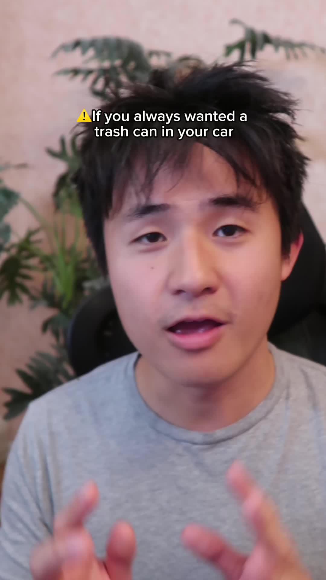 This car trash can is so useful and cheap, I can't allow you all not to know about it.