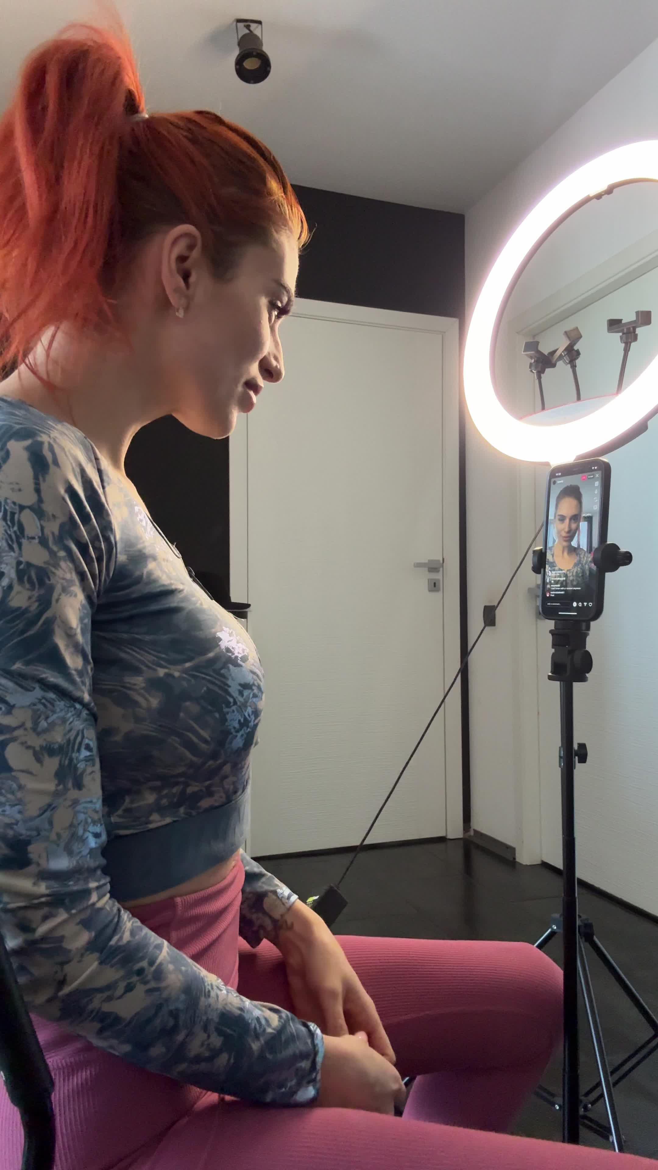 Become Famous! This app is insane! You have to try it now!