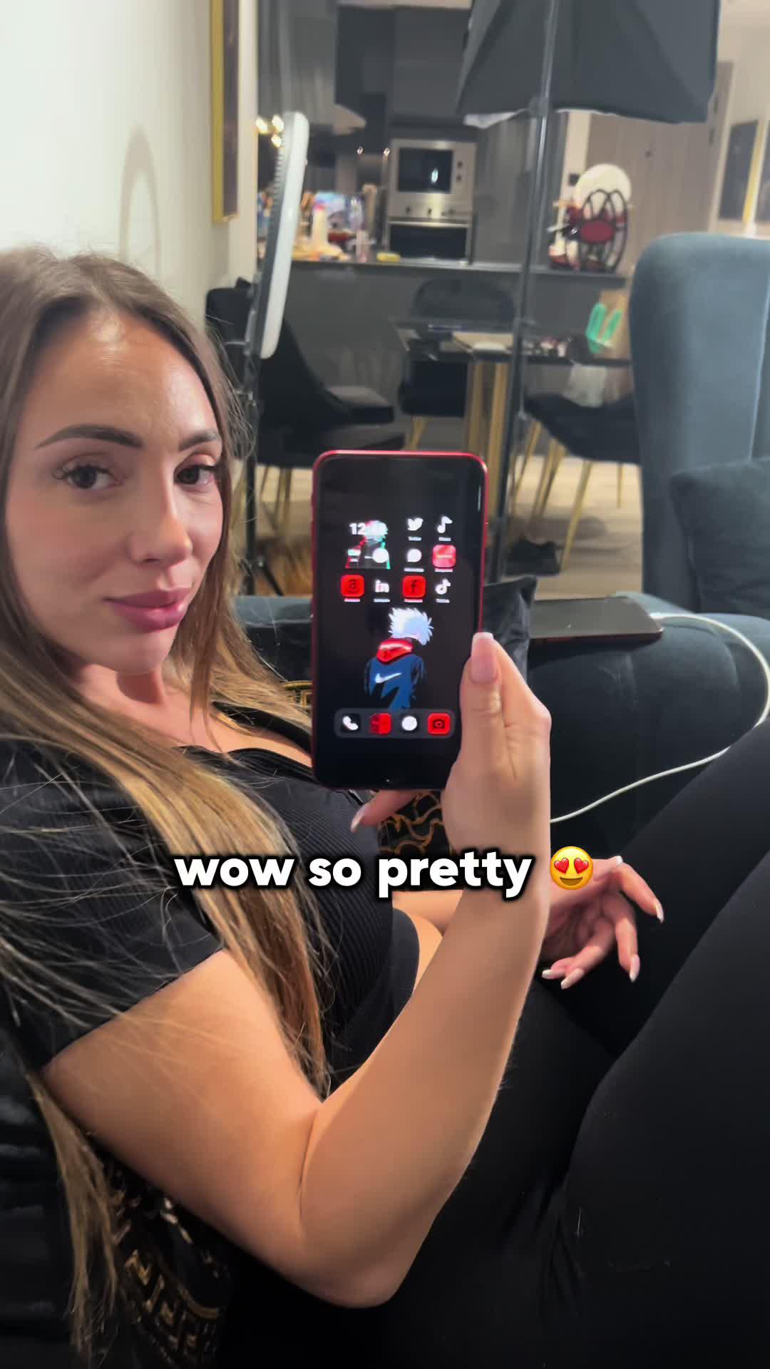 Set exclusive widgets & themes for your Phone