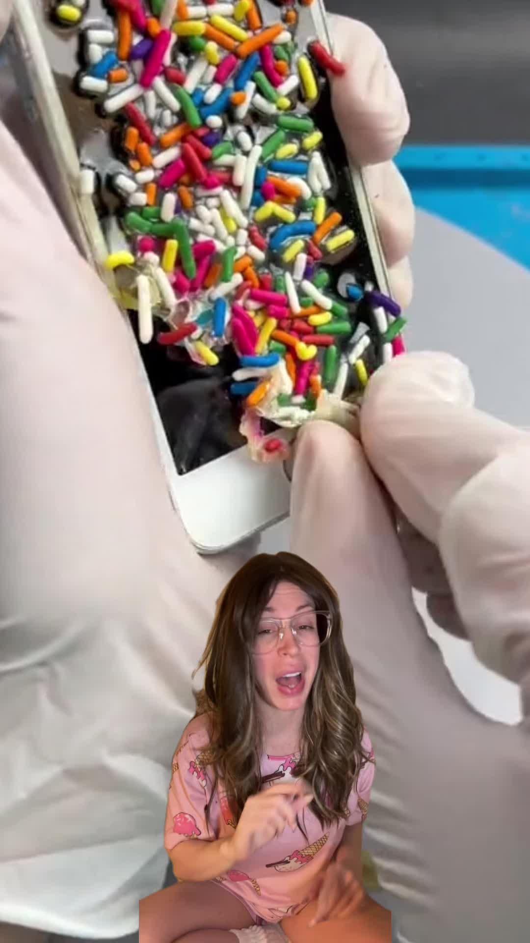 Free up iPhone storage in seconds with Cleanup!