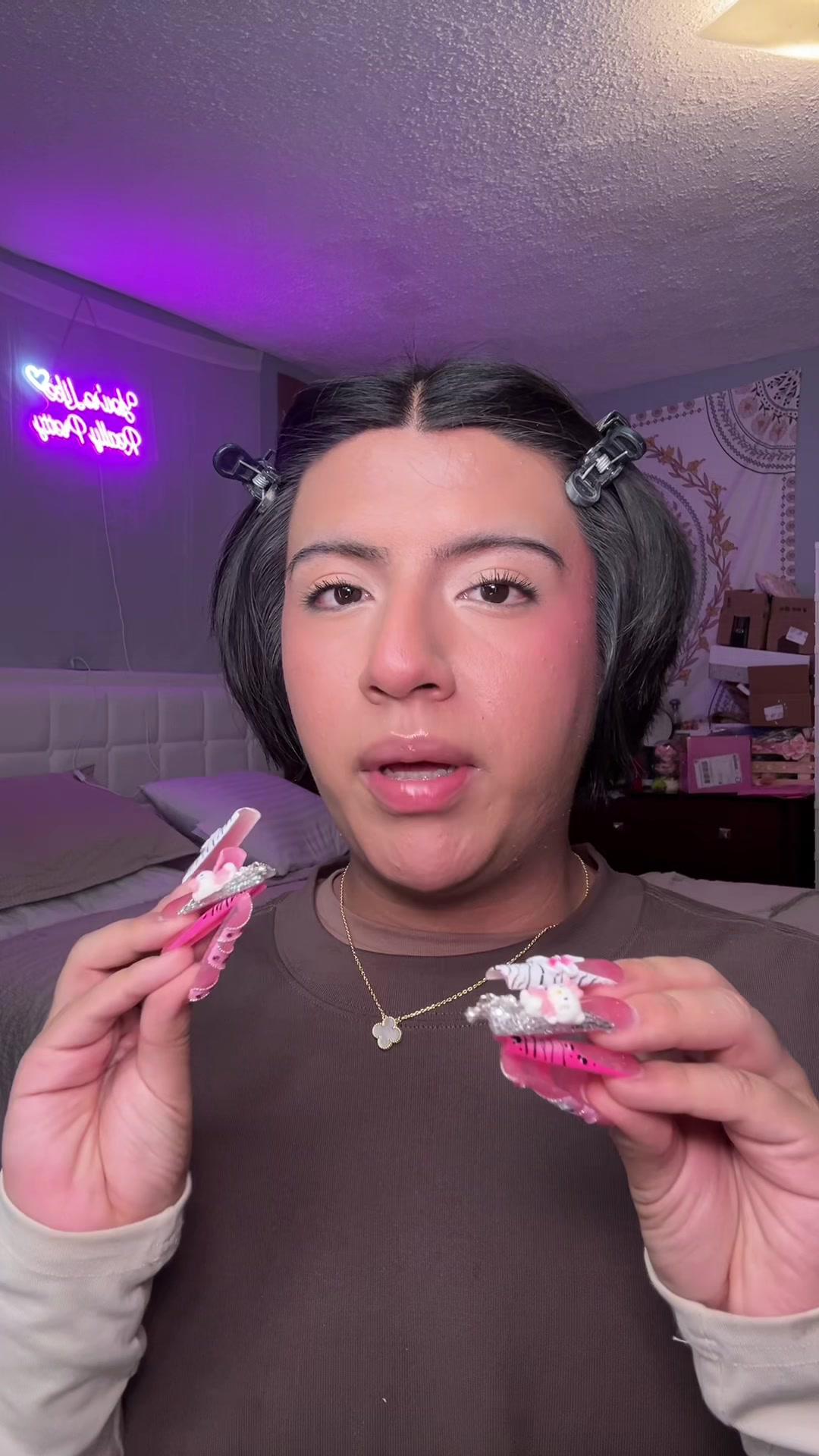 Q&A YOUR GUYS QUESTIONS ON SEND IT 💕 #gettoknowme #grwm #sendit #senditapp #grwmmakeup