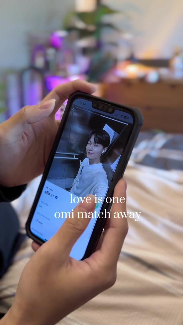 You never know the love of your life is waiting for you to swipe right. Just like the song Left Right Left by Charlie Puth. Drag that Mr/Ms left to the right with Omi.