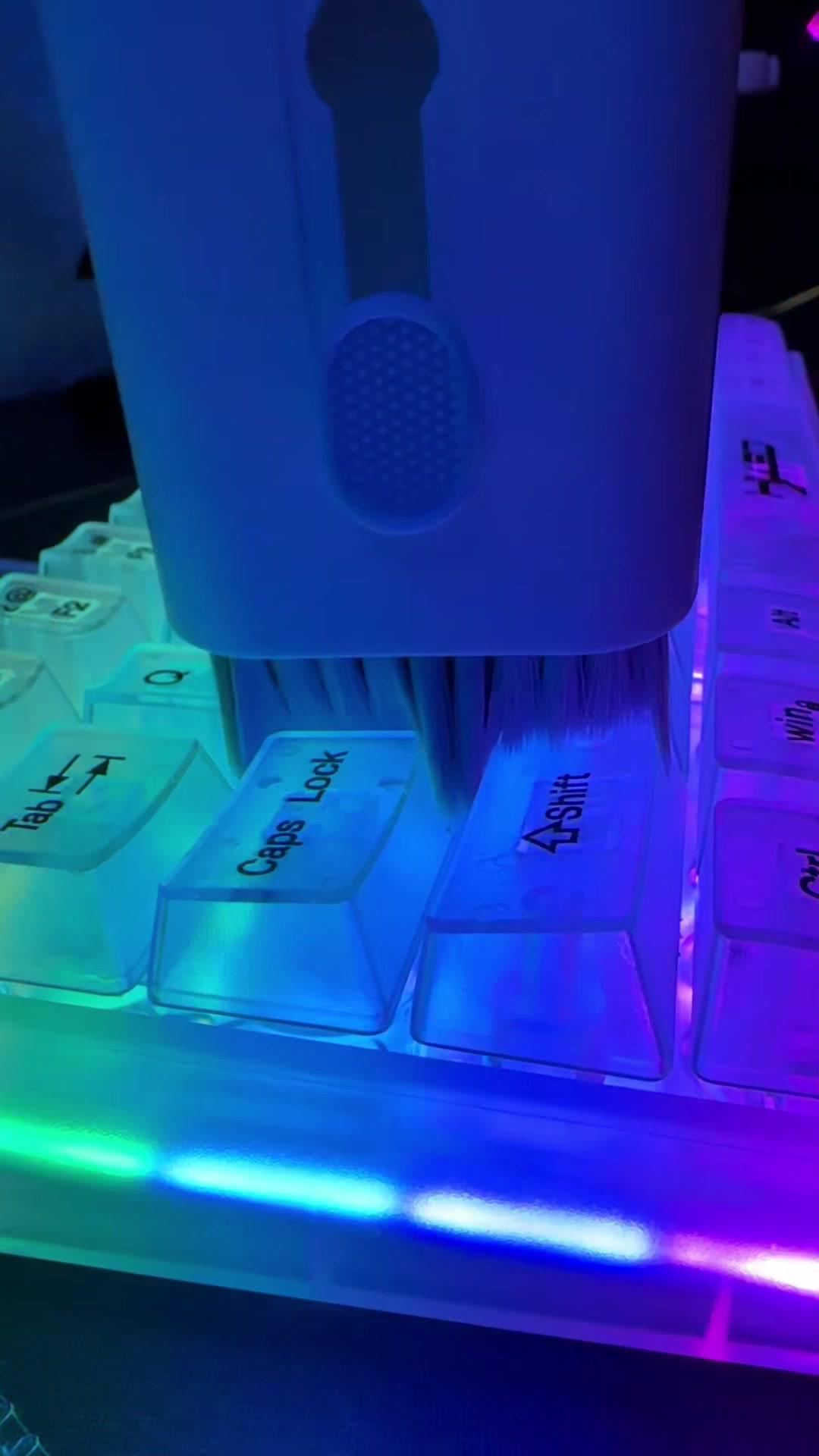 Limpia tus electrónicos con este accesorio 👀 aplica el codigo * dkt5383* para obtener 90% de descuento #android #iphone #temu #temumexico #AmorConTemu #coupontemu2024 #cupontemu