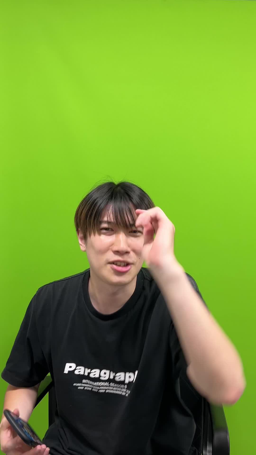 今なら100連無料で引けるから一回やってみてくれ！！