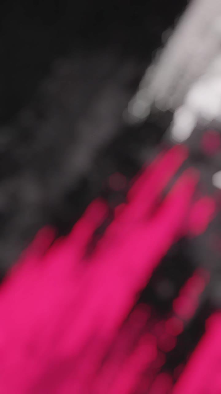 Summon legendary warriors and experience authentic SAIYAN battles in this awesome Dragon Ball game!