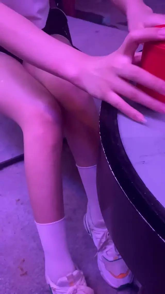 每當夜深人靜的時候，玩吹牛再適合不過了，開戰吧！