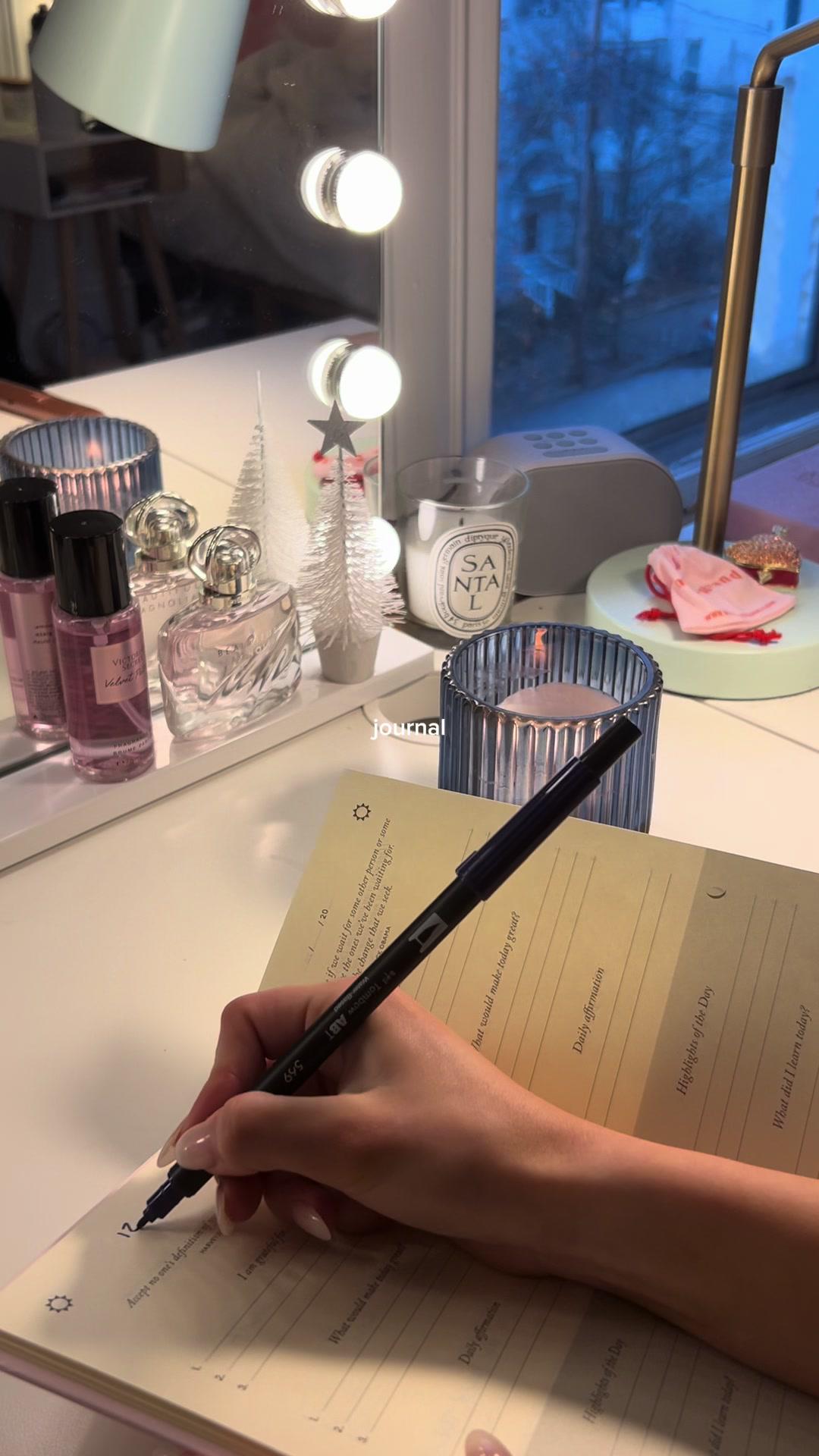 starting off 2024 using @Me+｜Daily Routine Planner #meplus #routine #2024 #newyear