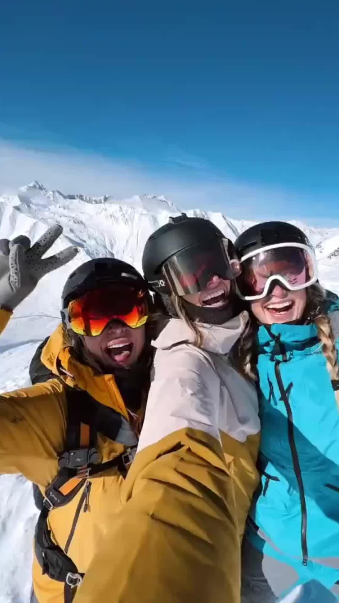 Discover new places. Download Steller now!