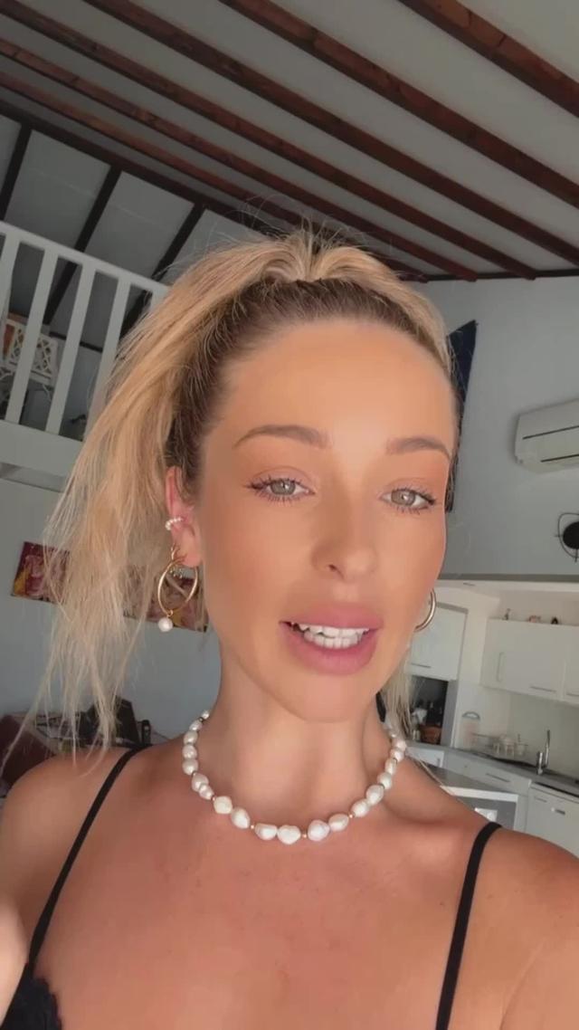 Business owners, this one’s for you! ❤️ #mojo #contentcreator #socialmediatips #instagramtips #smallbusiness #graphicdesign #graphics #instagramtipsandtricks #smallbusinesstips #smallbusinessowner #onlinebusiness #fyp #fy #foryou #foryourpage AD