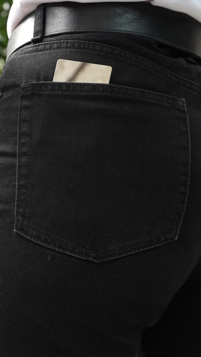 La tarjeta de débito Trade Republic que necesitabas. Las inversiones conllevan riesgos.