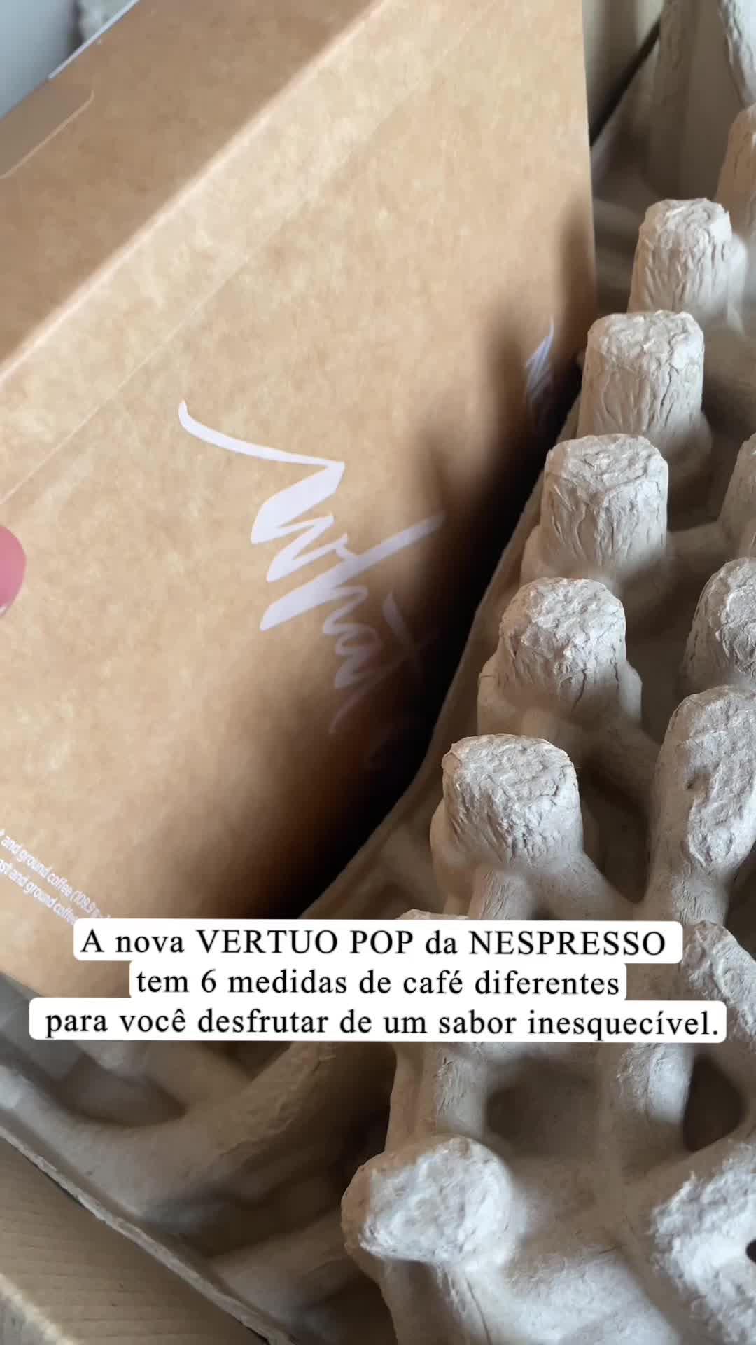 Nespresso Vertuo Pop - Cafeteira Automatica - Cor Preto Clássico -  110V