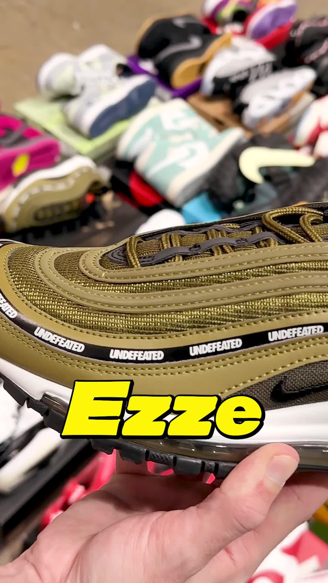 No gatekeeping here :) Discover sneaker and vintage steals and deals through the all-new Ezze app.