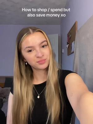 How i shop and spend my money but also save it at the same time 🤌🏼🤌🏼  #coupert #prettylittlething #plt #money #savingmoney #girlmath