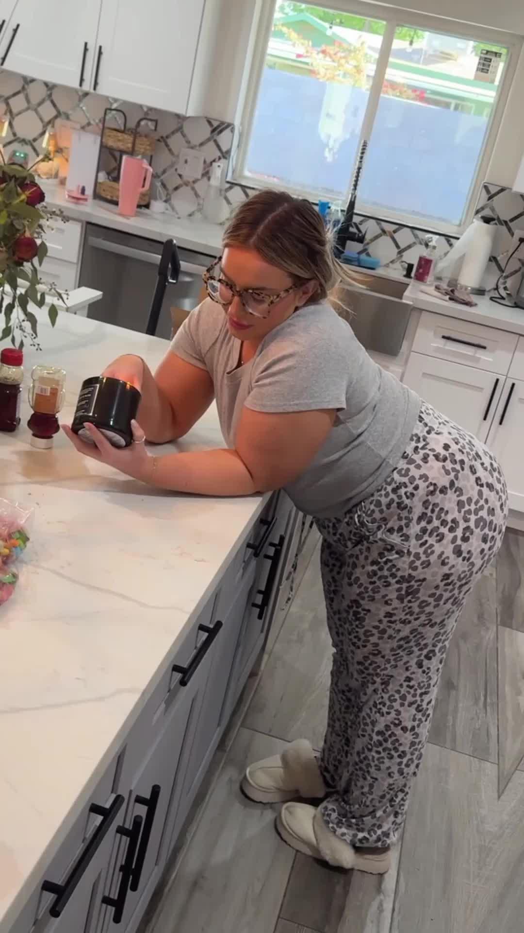 sober Chat: Because Socializing Shouldn't Be Vanilla! Unleash Your Bold Side!