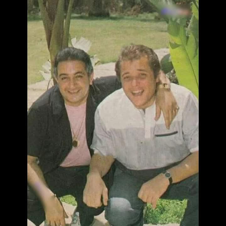 Unblur any photo or video with Pixu's powerful AI camera!