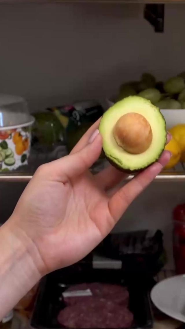 Track meals and choose balanced food easily!