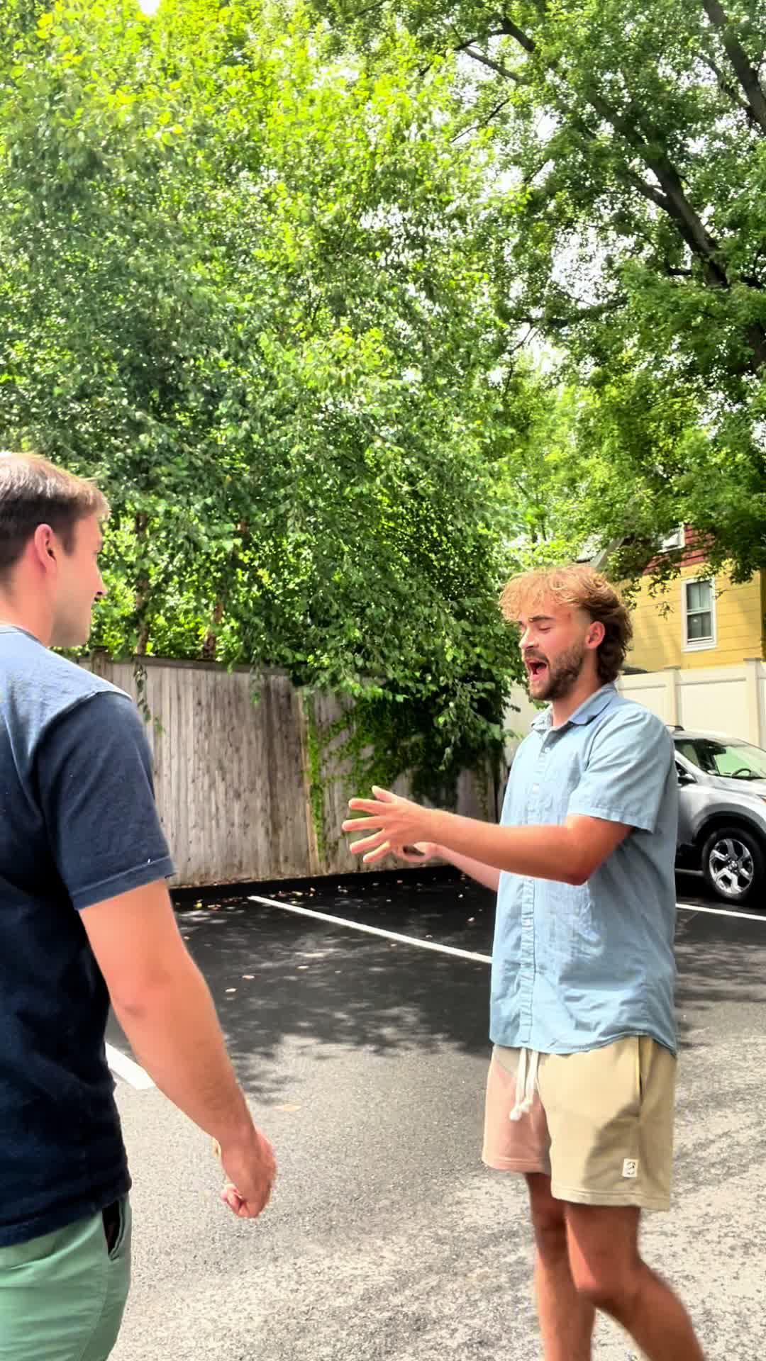 Calorie and macros tracking can be simple. Try the AI foodscnner, it's an ultimate game-changer