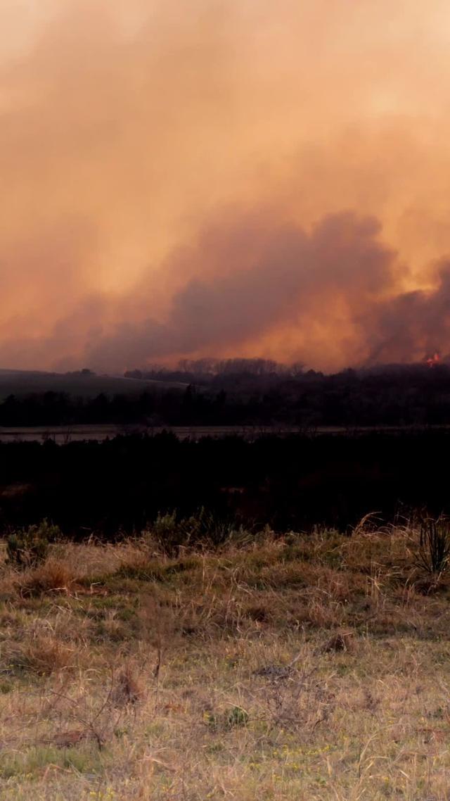 The peak of wildfire season in the U.S. is coming up over the next few months. Here are some stats and facts. Be sure to download the Clime app to keep up to date with the latest Fire Weather Warnings and wildfire locations. #fire #fireseason #science #nature #climeapp #climepartner @climeradar 