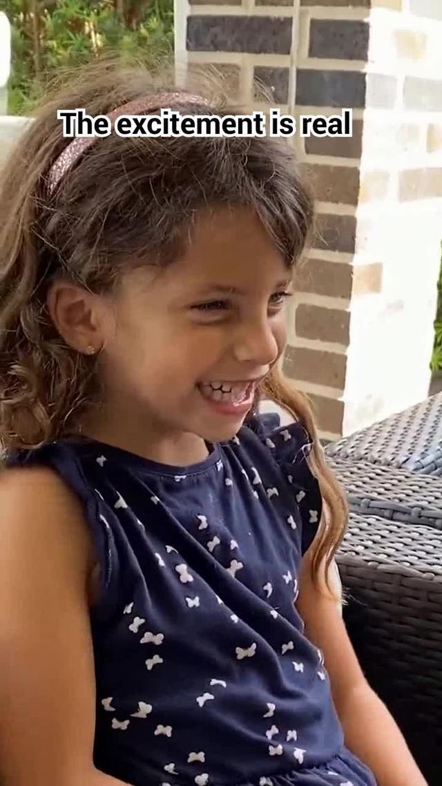 "Moms keep asking me about this app. My kid loves it!!" - Sarah!