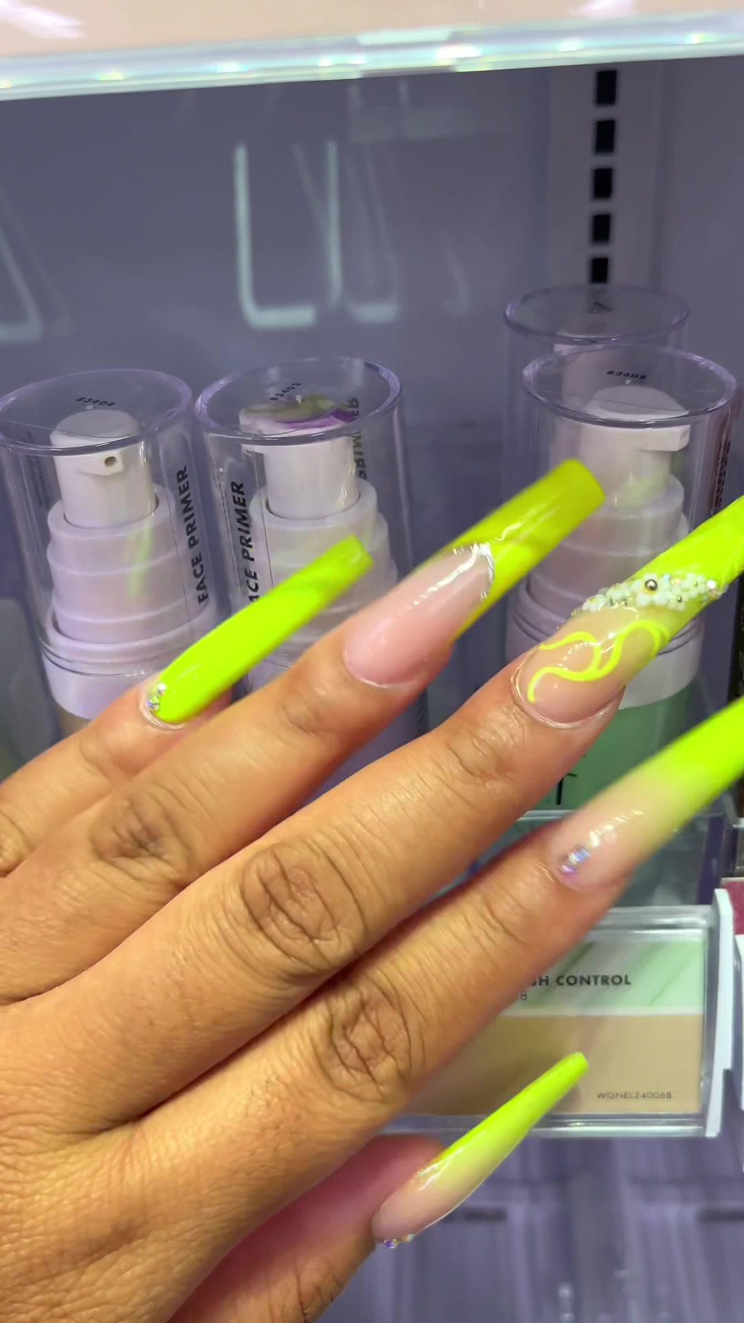 before you relax to some tapping..check out wing fighter 💕🤞🏽✨ #asmr #asmrsounds #tiktoker #tiktokers #wingfighter #aircraftshooter #gameeffects ##fyp##foryou